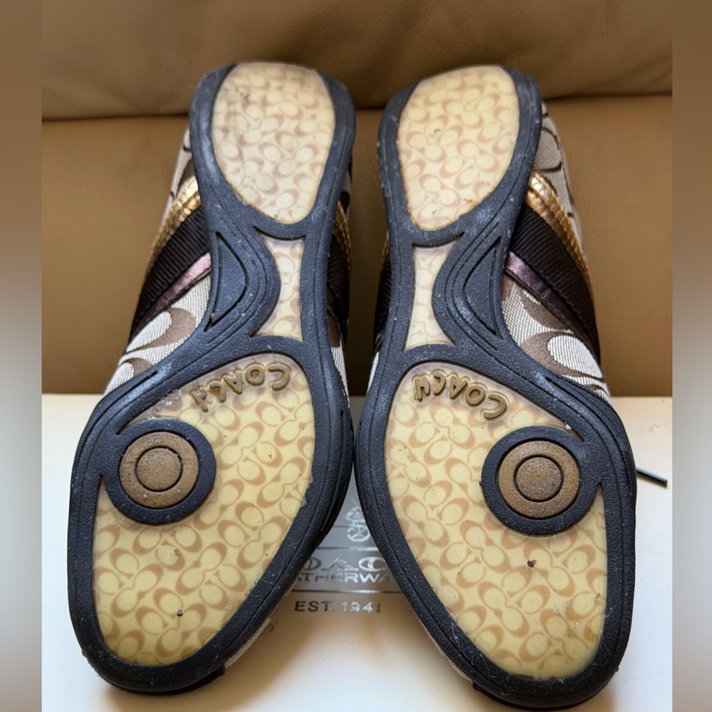 Coach Jayme Brown and Gold Logo Sneakers 7.5M - Picture 5 of 7
